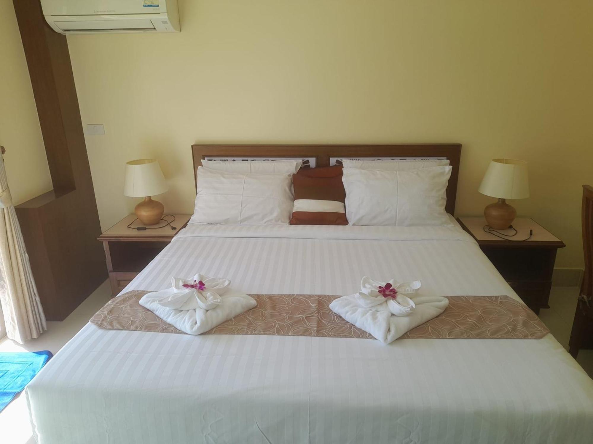 ปานใจ เพลส Hotel ชะอำ ภายนอก รูปภาพ
