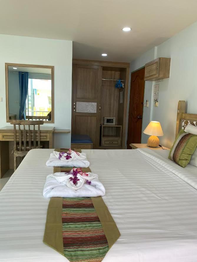 ปานใจ เพลส Hotel ชะอำ ภายนอก รูปภาพ